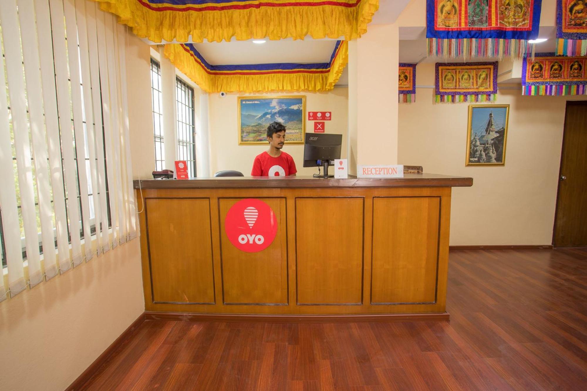Oyo 135 Lost Garden Apartment And Guest House Kathmandu Bagian luar foto