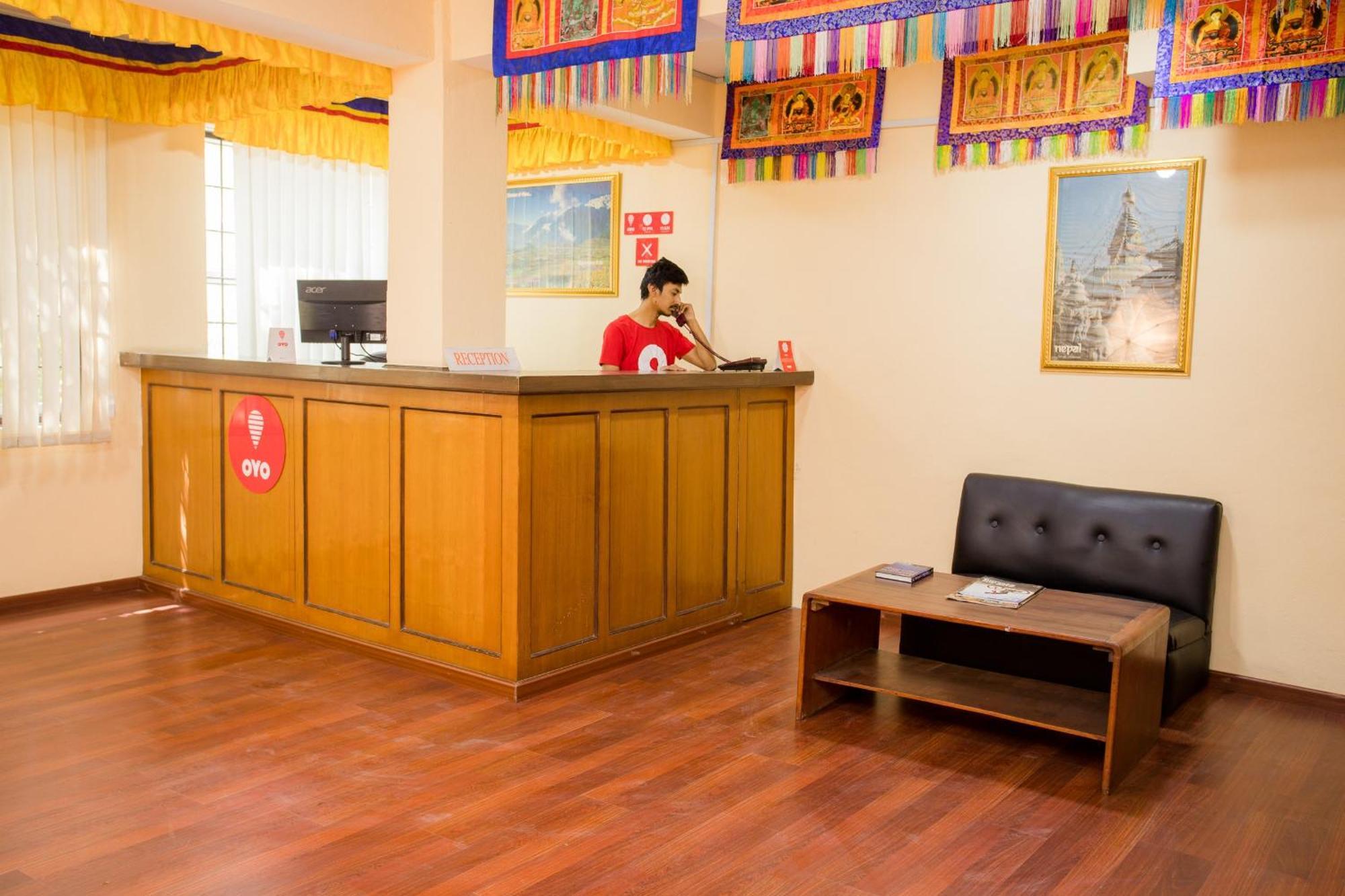 Oyo 135 Lost Garden Apartment And Guest House Kathmandu Bagian luar foto