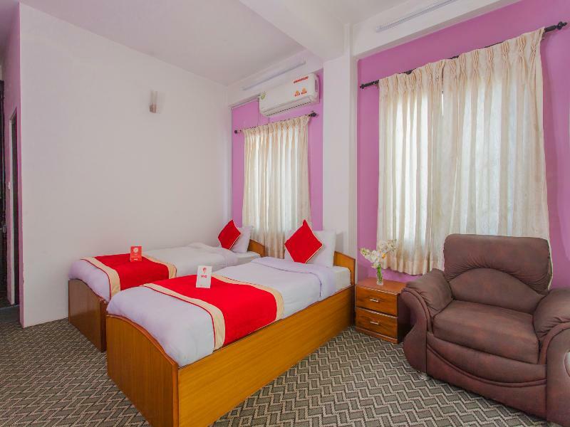 Oyo 135 Lost Garden Apartment And Guest House Kathmandu Bagian luar foto